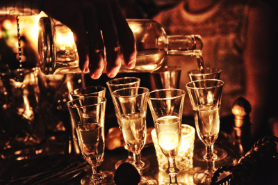 Нарколог Казанцев: даже маленькая доза спиртного делает человека опасным