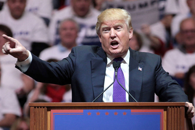 Трамп заявил, что в США женщину забили молотком на заправке из-за демократов