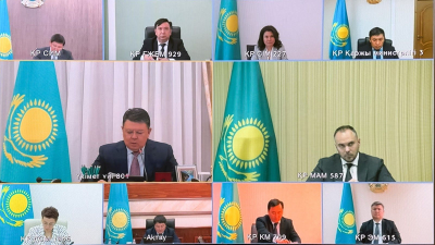 Канат Бозумбаев провёл совещание по разработке пакета срочных мер развития западных регионов страны