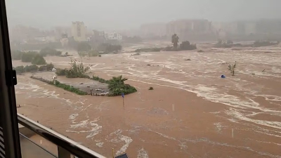 Испанию накрыло крупным штормом и наводнениями