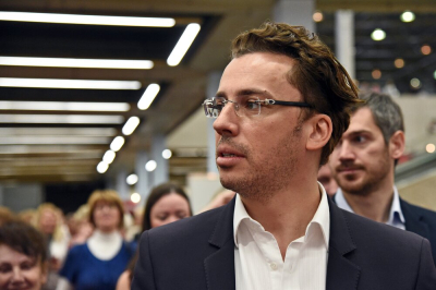 Галкин* включил пирожки, хрен и морс в райдер для выступлений за границей