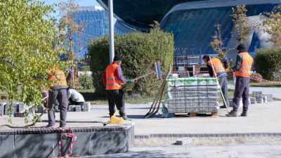 Число работающих казахстанцев за границей назвали в Минтруда