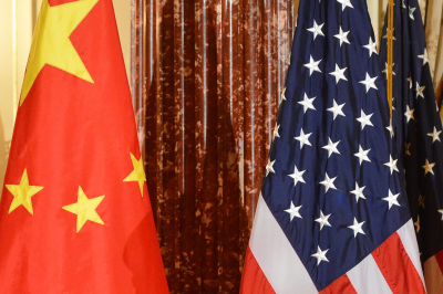 Sohu: Трамп начал угрожать Китаю из-за провала переговоров Вэнса по Ирану