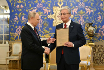Президент России передал лидеру Казахстана наградной лист на присвоение его отцу звания Героя СССР  