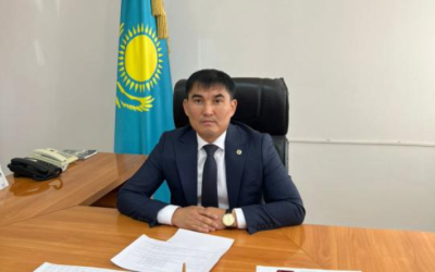 Акима Кандыагаша уволят после избиения женщины