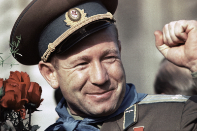 Алексей Леонов: биография первого космонавта, вышедшего в открытый космос