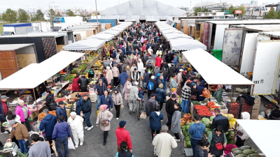 Более 650 тонн продукции привезли аграрии на столичную ярмарку