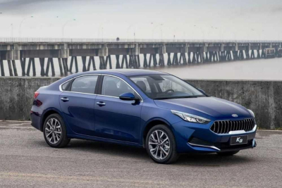 &laquo;Дешевле Весты&raquo;: в Россию по параллельному импорту хлынули седаны Kia K3 &mdash; цены стартуют от 1,5 млн рублей