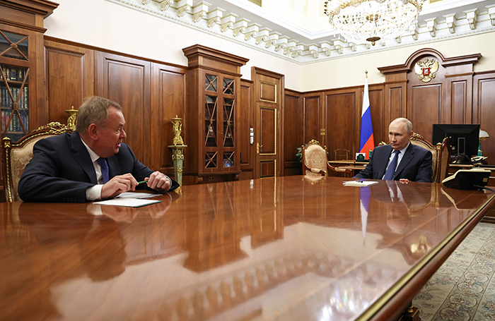 Путин присвоил главе ВТБ Костину звание Героя Труда