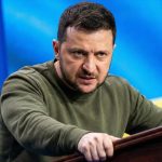 Мендель: Зеленского «откачивали» после припадка из-за побега генпрокурора Кравченко