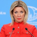 Захарова уличила украинскую делегацию в ООН в двойных стандартах: «натягивают наушники, а в кулуарах говорят по-русски»
