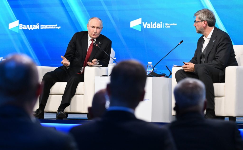 «Есть ли смысл за них цепляться?»: Путин рассказал, что Украина контролирует только 11% ДНР