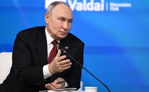 «Как он предрекал, так и получилось»: Путин на «Валдае» вспомнил немецкого политика Эгона Бара