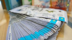 Казахстанец с большим долгом потратил 4 млн тенге и попал под статью