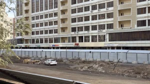 Два месяца убытков: как выживает малый бизнес на перекрытой улице Алматы в Астане