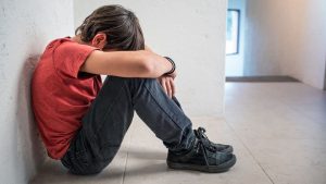 Мать пятерых детей обвинили в жестоком обращении с ними на юге Казахстана