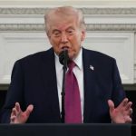 Трамп заявил, что Зеленский разрушил Украину и Вашингтону не стоит иметь с ним дело