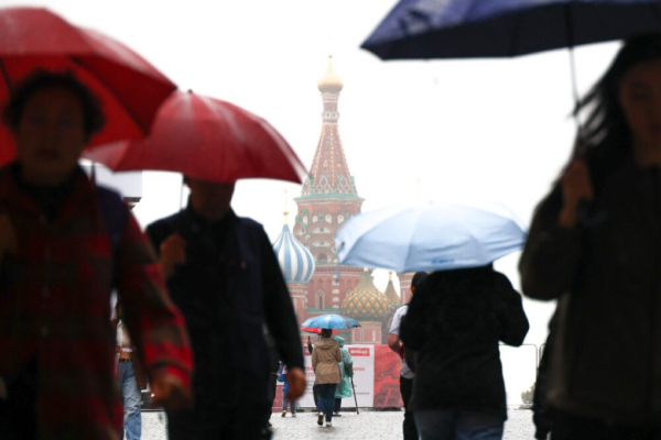 Холода отступают: +24, дожди, грозы — погода в Москве и Питере 1–7 июня