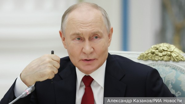 Путин заявил о необходимости заложить новую основу развития Донбасса