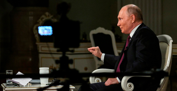 Песков: выросшее при Путине поколение видело развитие России