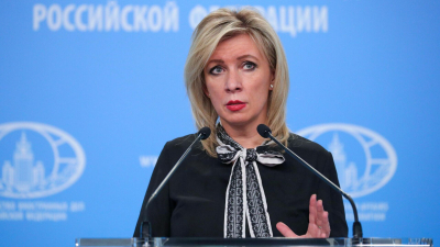 Захарова отметила связь осквернения советских могил с политикой Голландии