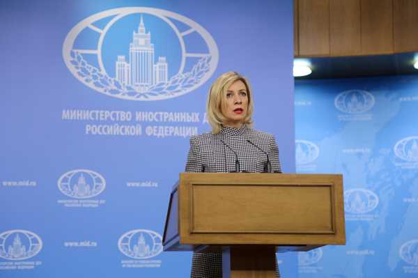 Захарова: запрет на русский язык ведет к штрафам за мысли